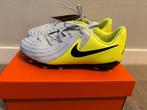 NIEUW!! Voetbalschoenen Nike JR Phantom maat 38, Enlèvement, Neuf, Chaussures