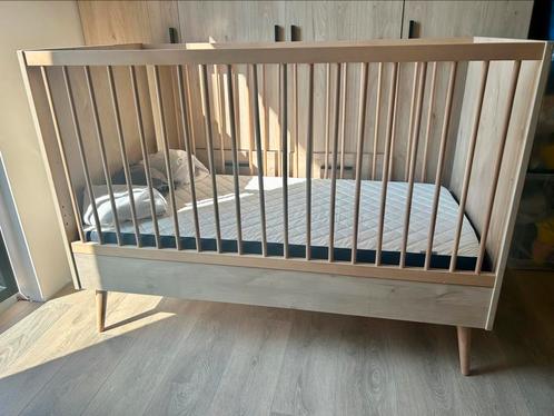 Meegroeibed peuter Quax in tijdloos hout 140x70, Kinderen en Baby's, Kinderkamer | Bedden, Zo goed als nieuw, 160 tot 180 cm, 70 tot 85 cm