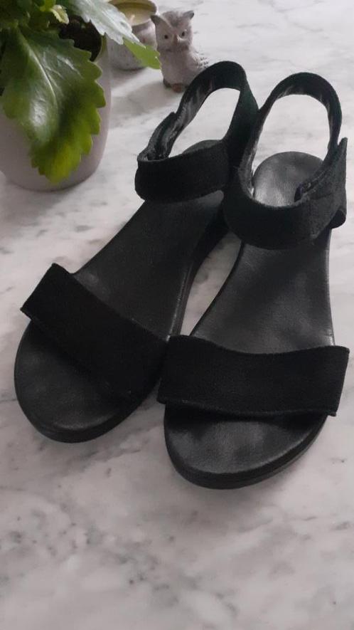 Sandales en daim noires –Pointure 37, Kleding | Dames, Schoenen, Gedragen, Sandalen of Muiltjes, Zwart, Verzenden