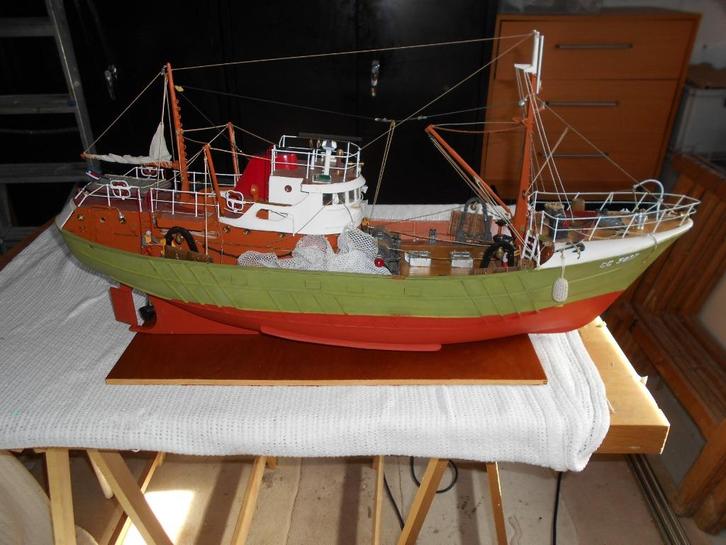 Trawler Marignan, Hobby en Vrije tijd, Modelbouw | Boten en Schepen, Zo goed als nieuw, Ophalen