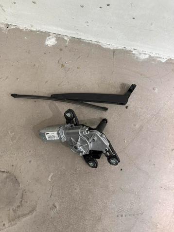 Ruitenwisser + motor achterruit Golf 7 beschikbaar voor biedingen