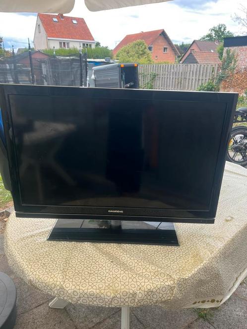 Grundig tv + haier tv + hdmi., Audio, Tv en Foto, Televisies, Zo goed als nieuw, Grundig, Ophalen