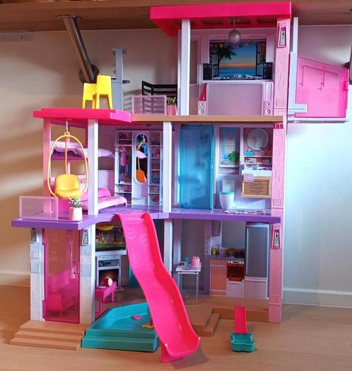 Barbie Droomhuis voor poppen met 3 verdiepingen, Kinderen en Baby's, Speelgoed | Poppenhuizen, Zo goed als nieuw, Poppenhuis, Ophalen