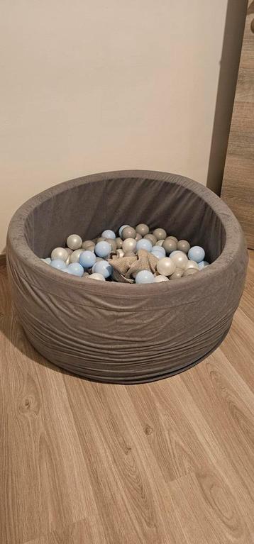 Ballenbad beschikbaar voor biedingen
