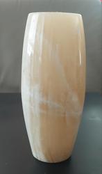 Vase moderne en albâtre, Maison & Meubles, Comme neuf, Autres matériaux, Enlèvement, Moins de 50 cm