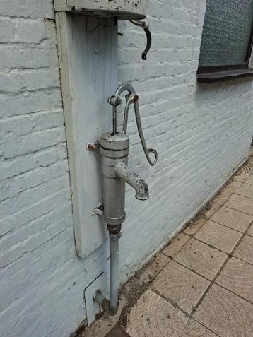 Handwaterpomp Zwengelpomp  Gietijzer Tuinwaterpomp Waterpomp beschikbaar voor biedingen
