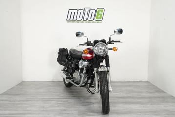 Kawasaki W800 demomotor met zijtassen beschikbaar voor biedingen