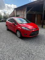 Ford fiesta 90mm euro 5 met CT carpass uit 2010, Auto's, Voorwielaandrijving, Euro 5, Stof, Zwart