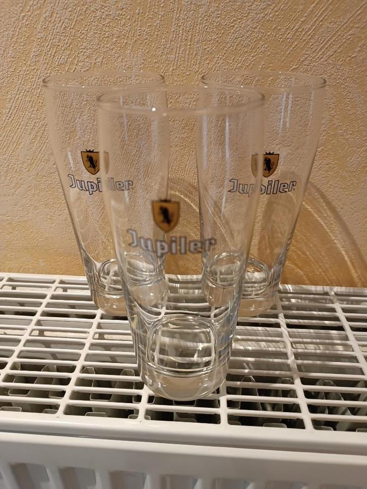 A vendre 3 verres Jupiler lisse, Verzamelen, Biermerken, Gebruikt, Glas of Glazen, Jupiler, Ophalen