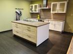 Landelijke keuken met eiland., Huis en Inrichting, Ophalen, Wit, Enkelwandige keuken, Zo goed als nieuw