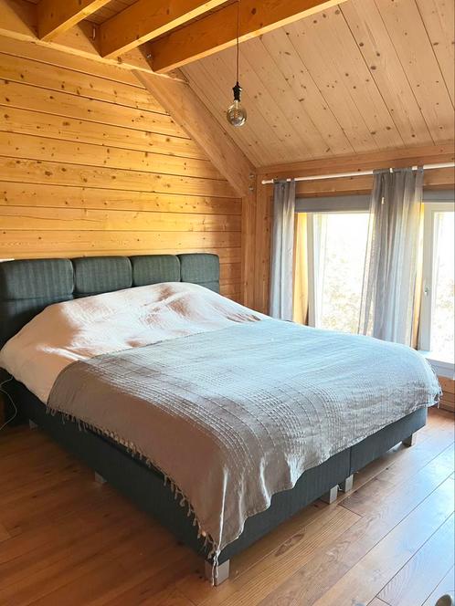 Cadre de lit double avec tête de lit capitonnée, Huis en Inrichting, Slaapkamer | Bedden, Zo goed als nieuw, Tweepersoons, 180 cm