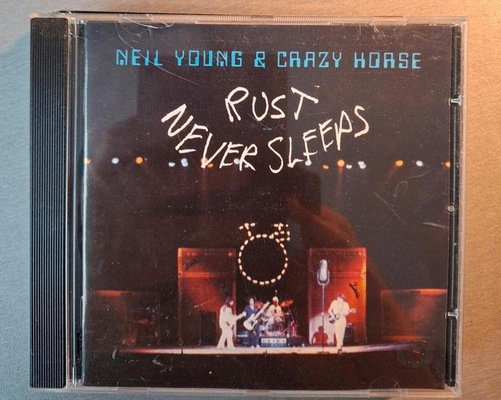 Cd. Neil Young.  Rust never sleeps., Cd's en Dvd's, Cd's | Rock, Zo goed als nieuw, Ophalen of Verzenden