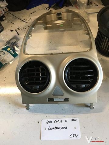 Opel Corsa D 2010 Luchtrooster midden beschikbaar voor biedingen