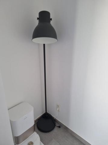 Hektar Staanlamp beschikbaar voor biedingen
