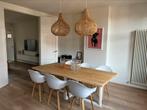 Massief eiken boomstamtafel met witte stalen poot, Huis en Inrichting, Tafels | Eettafels, Ophalen, 100 tot 150 cm, Eikenhout