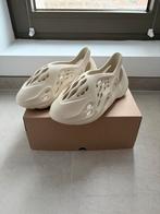 Yeezy Foam Runner Sand maat 43, Kleding | Heren, Schoenen, Ophalen of Verzenden, Zo goed als nieuw, Sneakers, Adidas Yeezy