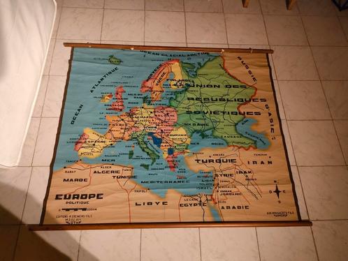 Carte murale ancienne "Europe Politique", Antiek en Kunst, Antiek | Schoolplaten, Ophalen of Verzenden