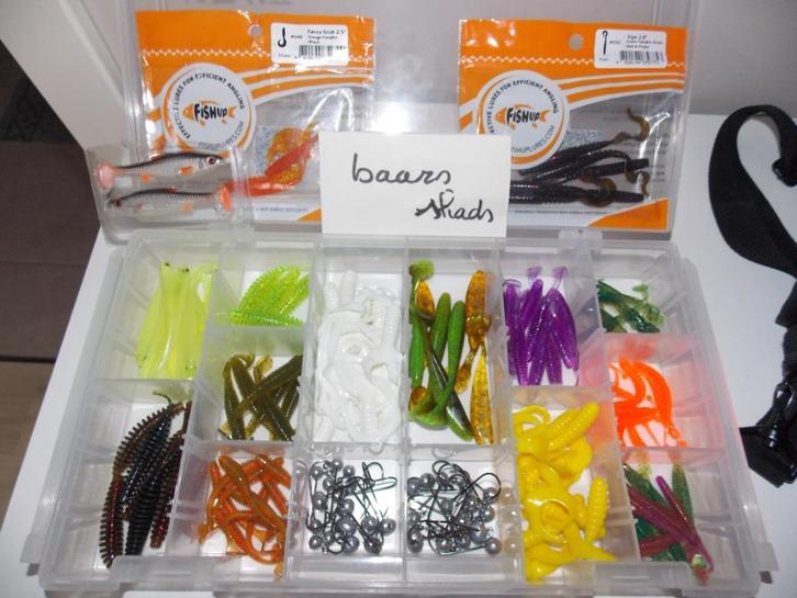 Box shads baars - snoekbaars, Watersport en Boten, Hengelsport | Roofvissen, Nieuw, Complete set, Ophalen of Verzenden