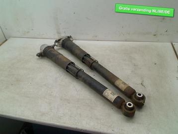 SCHOKBREKERSET ACHTER GTI GTD Golf VII (AUA) (5Q0513029GL) beschikbaar voor biedingen