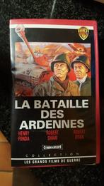 VHS - La bataille des Ardennes, CD & DVD, Comme neuf, Action et Aventure, Tous les âges, Enlèvement ou Envoi