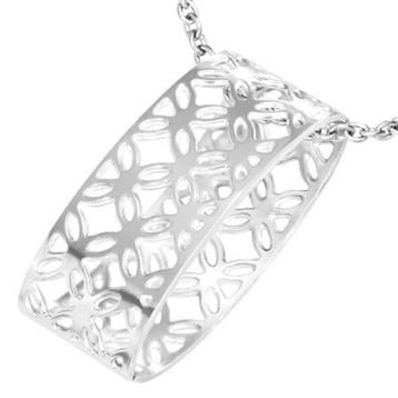 Ovalen hanger in RVS met uitgesneden bloem motief, Handtassen en Accessoires, Ophalen of Verzenden, Nieuw, Zilver, Overige materialen