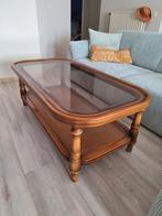 Salontafel met glazen blad en rotan afwerking, Ophalen, 100 tot 150 cm, 50 tot 100 cm, Zo goed als nieuw