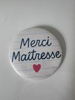 Badge, Maison & Meubles, Accessoires pour la Maison | Tableaux à écrire & Proverbes, Enlèvement, Comme neuf