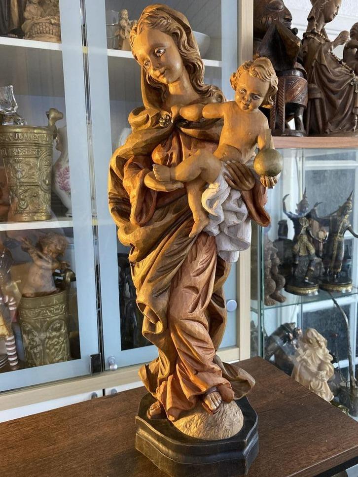 Anton Reiser pastel color - Madonna met Kind 54 cm, Antiek en Kunst, Antiek | Religieuze voorwerpen, Ophalen of Verzenden