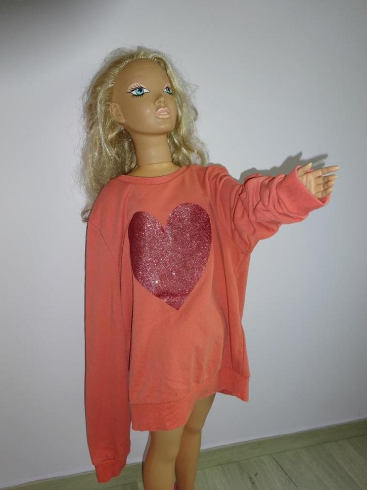 Oranje sweater met hart maat 146 actie 4+1 gratis, Kinderen en Baby's, Kinderkleding | Maat 146, Zo goed als nieuw, Meisje, Trui of Vest