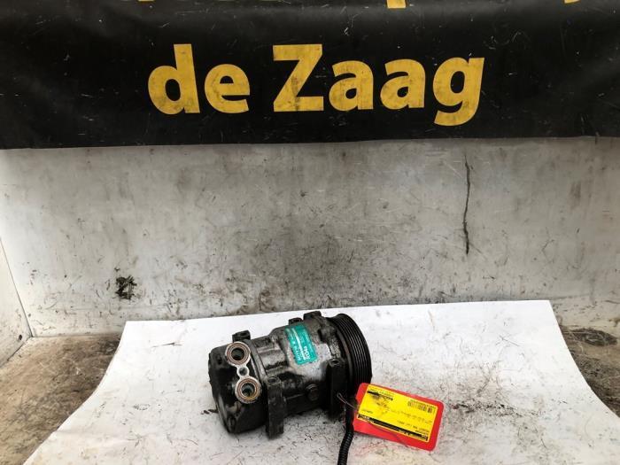 Pompe clim d'un Peugeot 406, Autos : Pièces & Accessoires, Autres pièces automobiles, Peugeot, Utilisé, 3 mois de garantie, Enlèvement ou Envoi