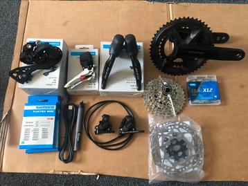 Shimano 105 R7170 di2 12 s groepset nieuw beschikbaar voor biedingen