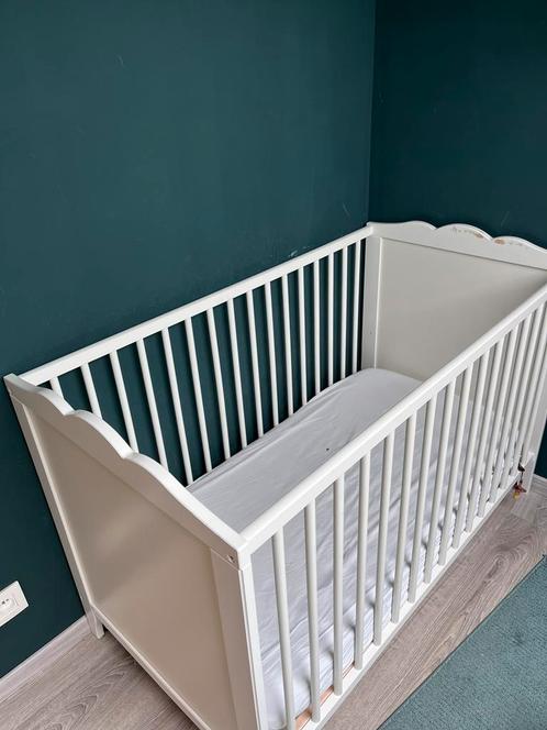 Babybed Ikea, Kinderen en Baby's, Kinderkamer | Complete kinderkamers, Gebruikt, Ophalen of Verzenden