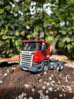 Vrachtwagen met dieplader en tractor-baggerlader, Hobby en Vrije tijd, Modelauto's | 1:50, Ophalen, Gebruikt
