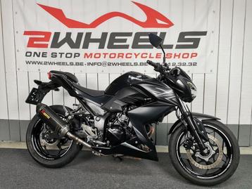 KAWASAKI Z300 disponible aux enchères