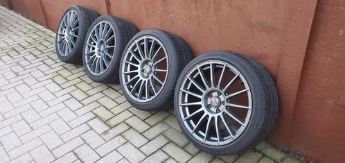 19 inch OZ Superturismo LM 5x112 Breedset

Vooraan 8,5 et 38, Auto-onderdelen, Banden en Velgen, Band(en), 19 inch, Ophalen of Verzenden