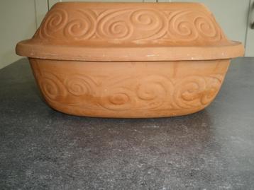 Terracotta ovenschotel met deksel (Römertopf) beschikbaar voor biedingen