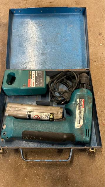 2 sets MAKITA 9095D beschikbaar voor biedingen