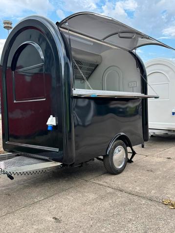 Foodtruck zwart Nieuw beschikbaar voor biedingen