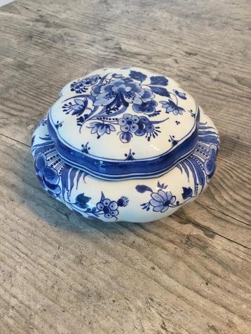 Delfts blauw bonbonnière, Enlèvement