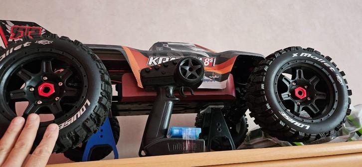 arrma Kraton 8s, Hobby en Vrije tijd, Modelbouw | Radiografisch | Auto's, Zo goed als nieuw, Overige schalen, Ophalen