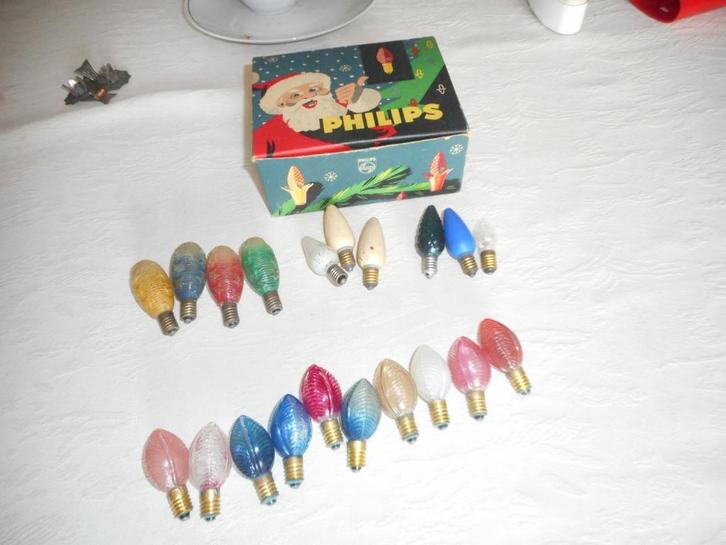 52 oude kerstlampjes uit jaren '50-'60 met originele doos, Diversen, Kerst, Zo goed als nieuw, Ophalen of Verzenden