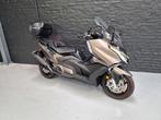 Kymco AK550 Premium 2024 met maar 52km nieuwstaat, Motoren, Kymco, Handvatverwarming, Particulier, Meer dan 35 kW