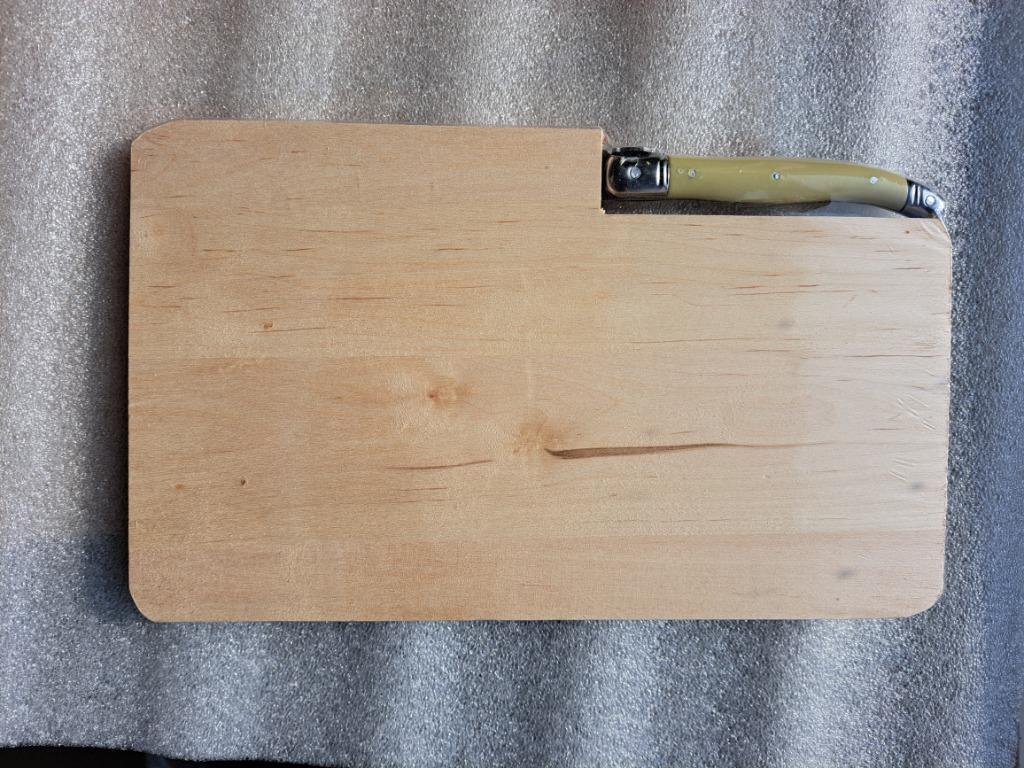 Planche à fromage avec couteau de type laguiole - planchette, Maison & Meubles, Accessoires pour la Maison | Plateaux, Neuf, Bois