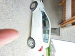 Auto witte  Hyundai i20 in goede staat, Auto's, Hyundai, Euro 5, Zwart, Wit, Alarm