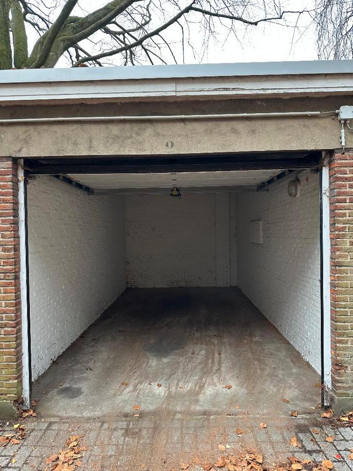 Garagebox met elektrische poort te huur – Antwerpen centrum, Immo, Garages en Parkeerplaatsen, Antwerpen (stad)