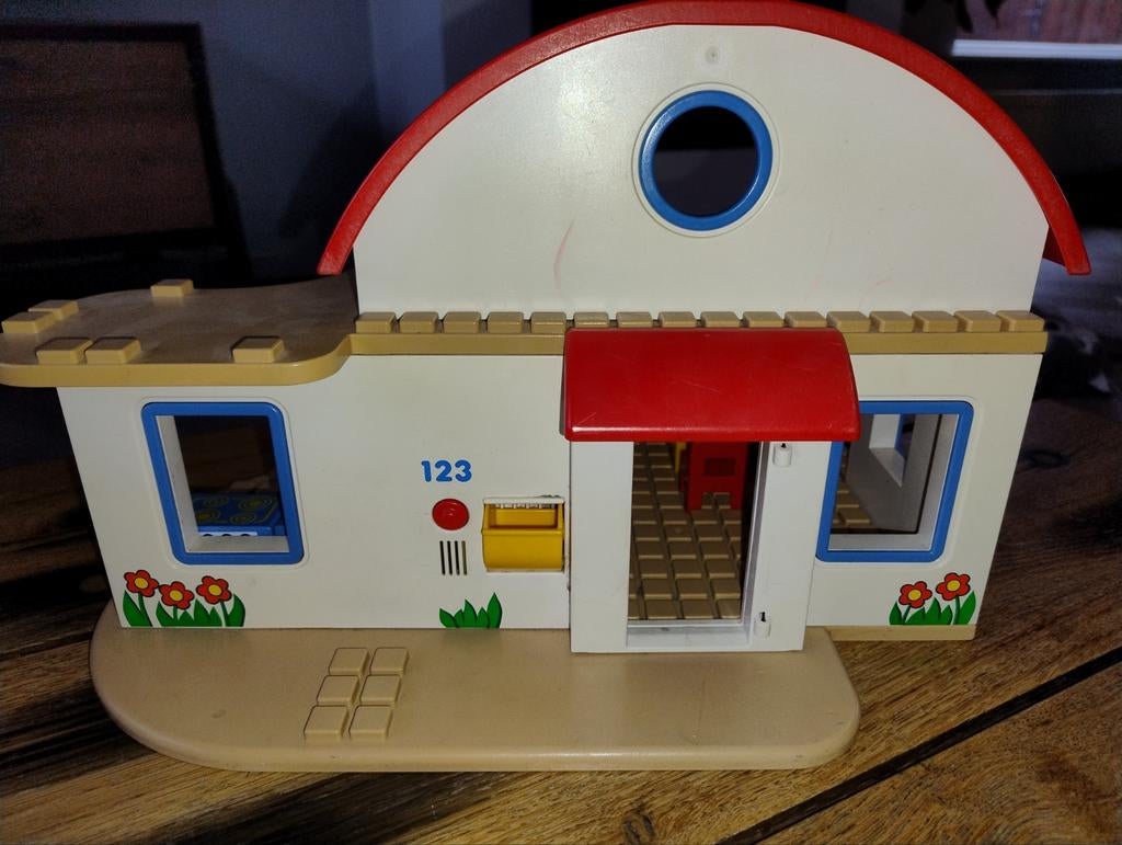 Playmobil speelhuis, Ophalen