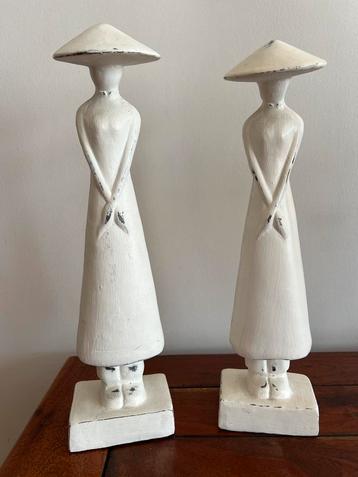 Paire de statuettes mini miss Saigon