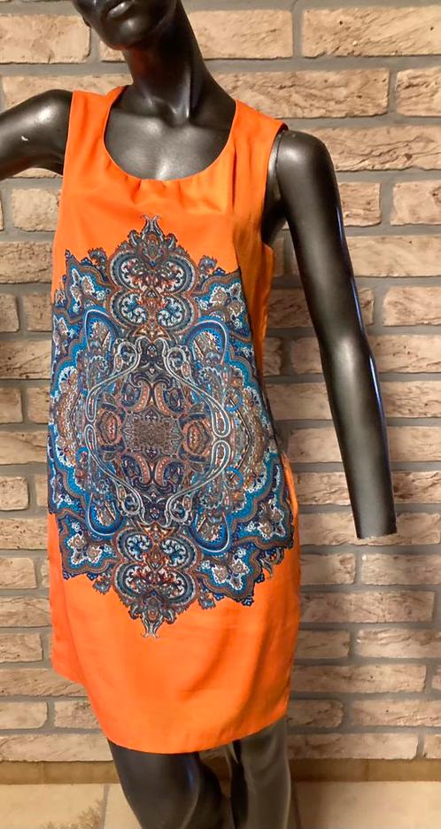 Zara - gevoerde mouwloze jurk maat M, Vêtements | Femmes, Robes, Comme neuf, Taille 38/40 (M), Orange, Au-dessus du genou, Enlèvement ou Envoi