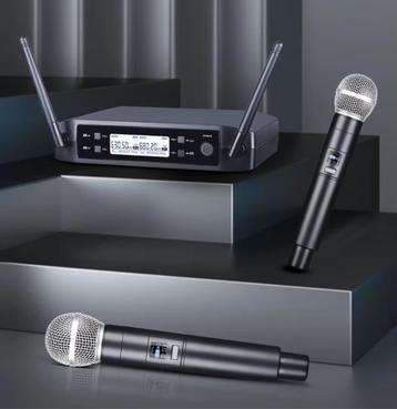 First Class draadloze microfoonset met twee UHF handmicros beschikbaar voor biedingen