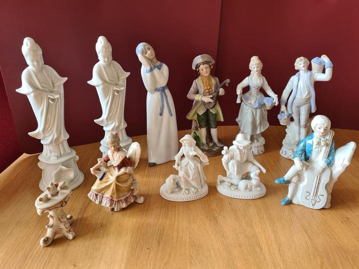 Lot de 10 statuettes diverses, Collections, Statues & Figurines, Comme neuf, Humain, Enlèvement ou Envoi